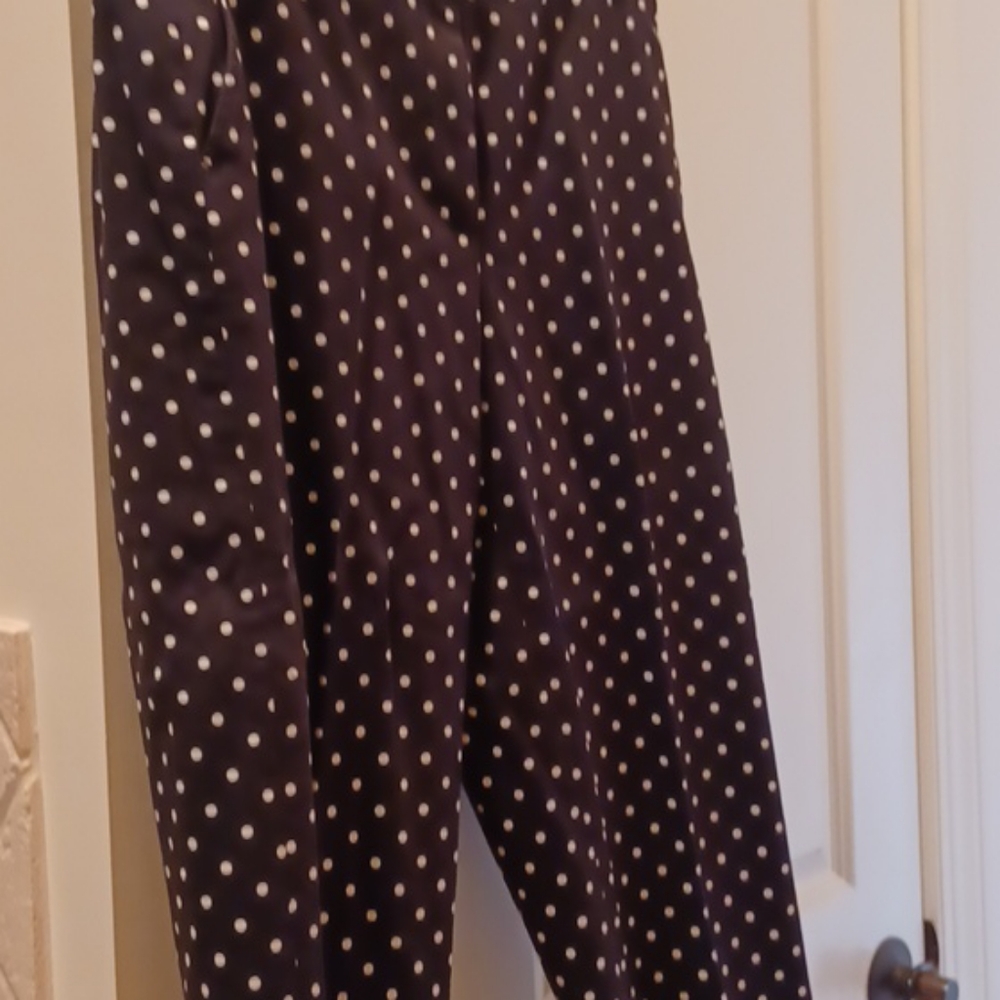 NWT Capri polka dot pants
